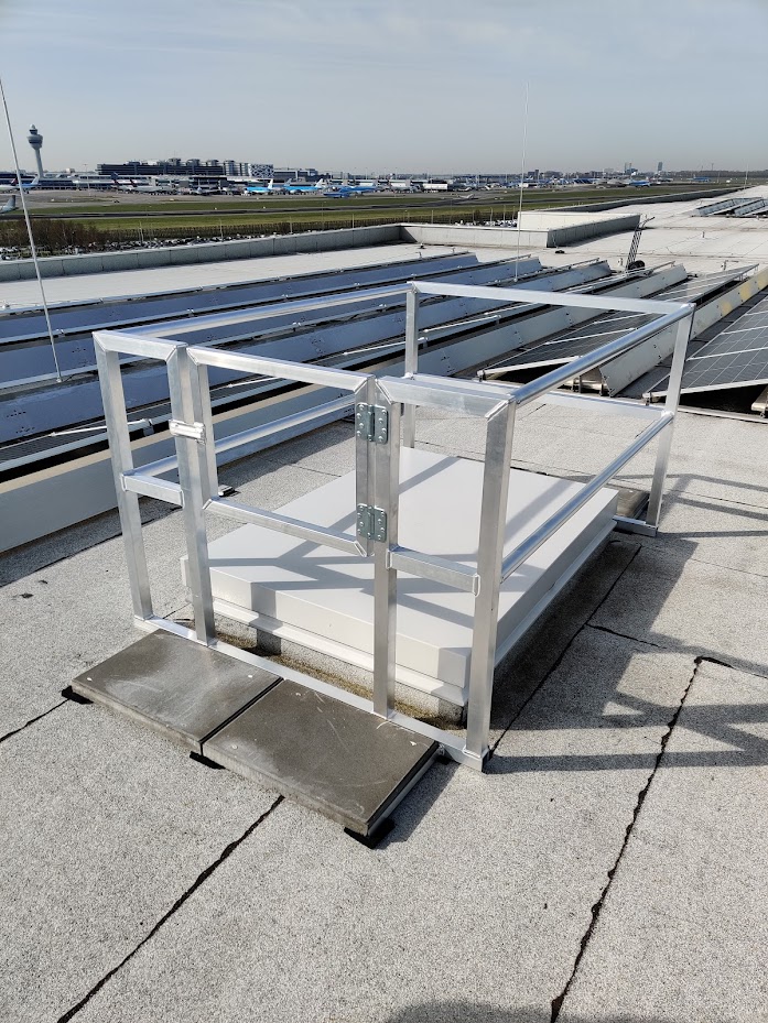 Dak hekwerk voor veiligheid op het dak